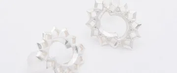 Maialise　シルバージュエリー着用